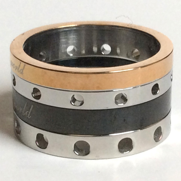 Engagement Ring, Promise Ring, Wedding Band - Picture 2 of 8